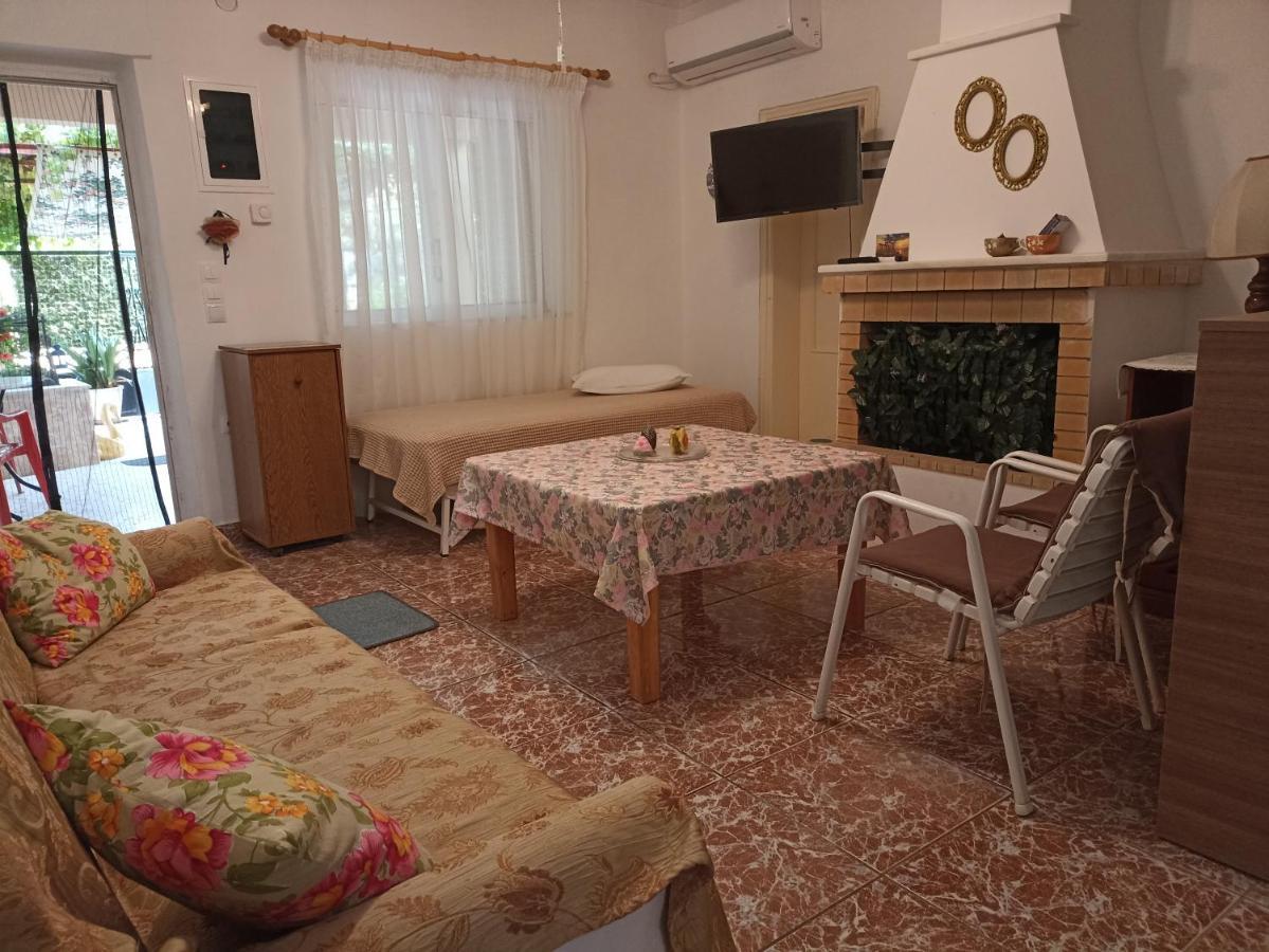 Lena'S Sweet Home Artemida  Exterior photo