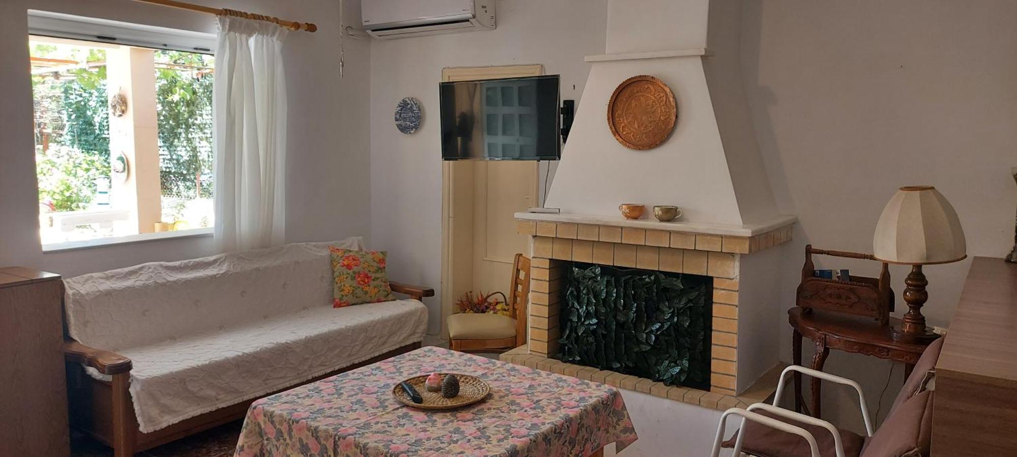 Lena'S Sweet Home Artemida  Exterior photo