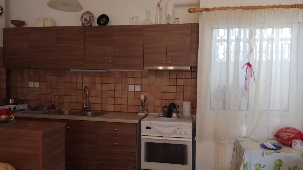 Lena'S Sweet Home Artemida  Exterior photo